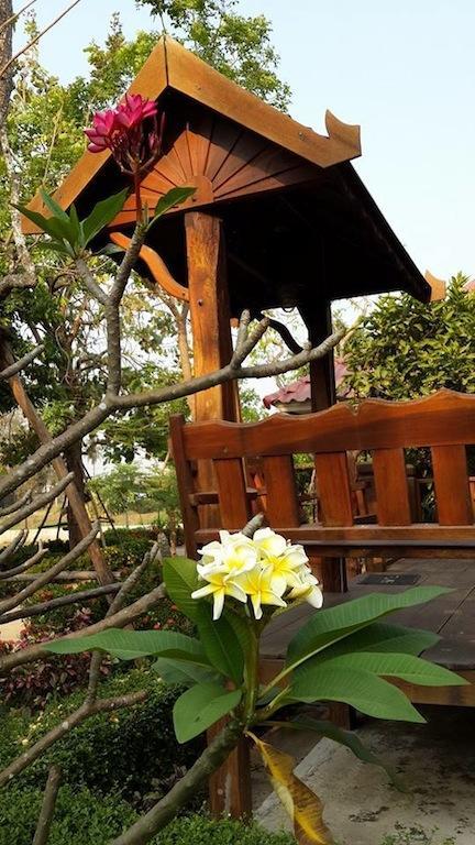 Punpisa Resort Sam Chuk Экстерьер фото