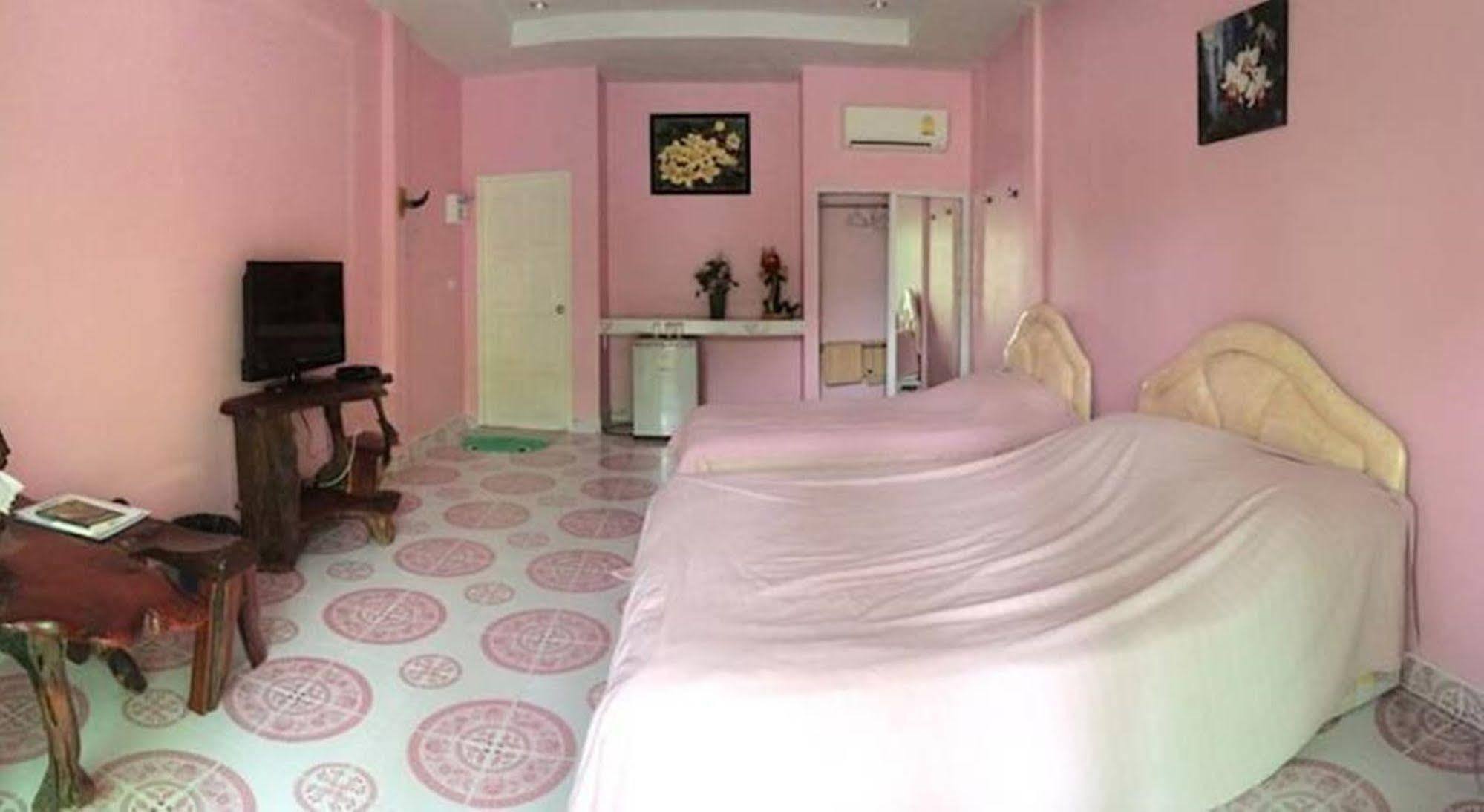 Punpisa Resort Sam Chuk Экстерьер фото